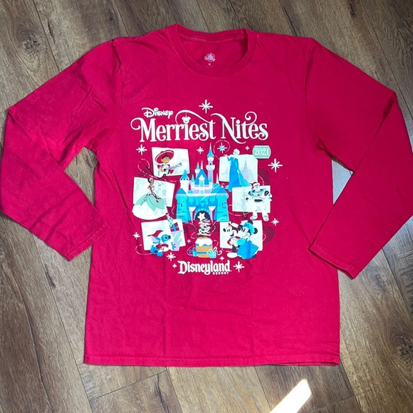 Disney’s Merriest Nights Limited Edition Long Sleeve Tee Size Medium - Picture 2 of 6